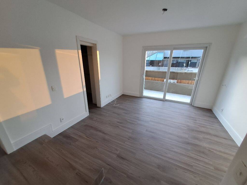 Apartamento, 3 quartos, 247 m² - Foto 10