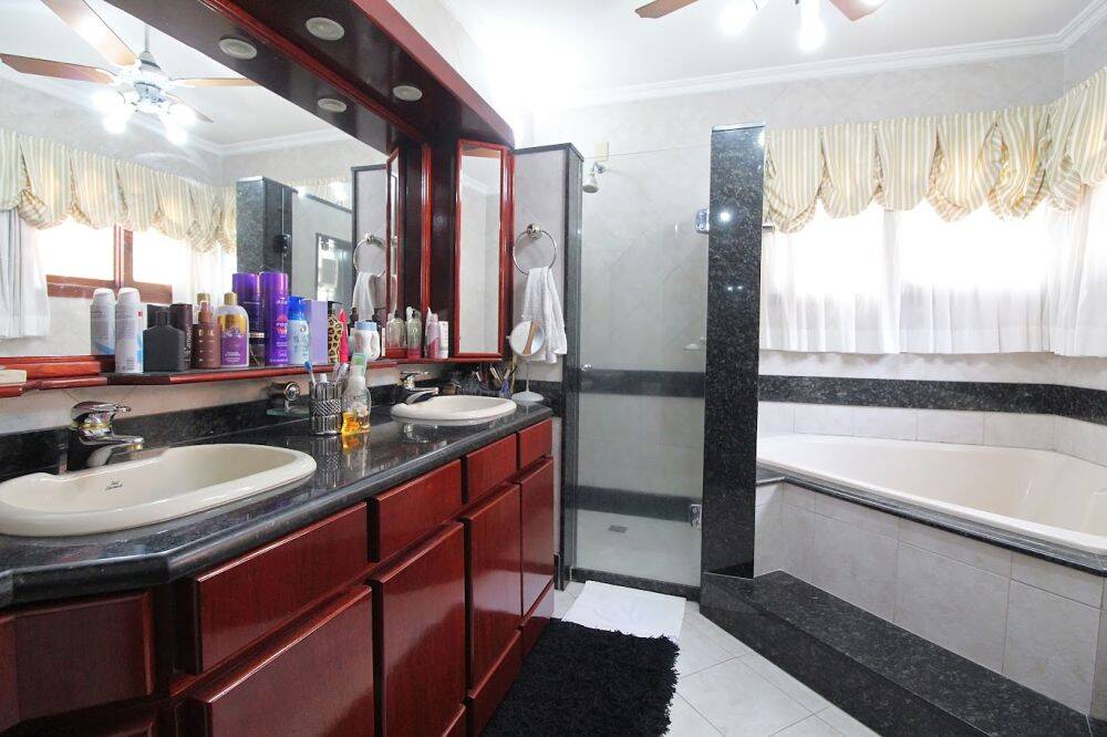 Casa, 4 quartos, 381 m² - Foto 12