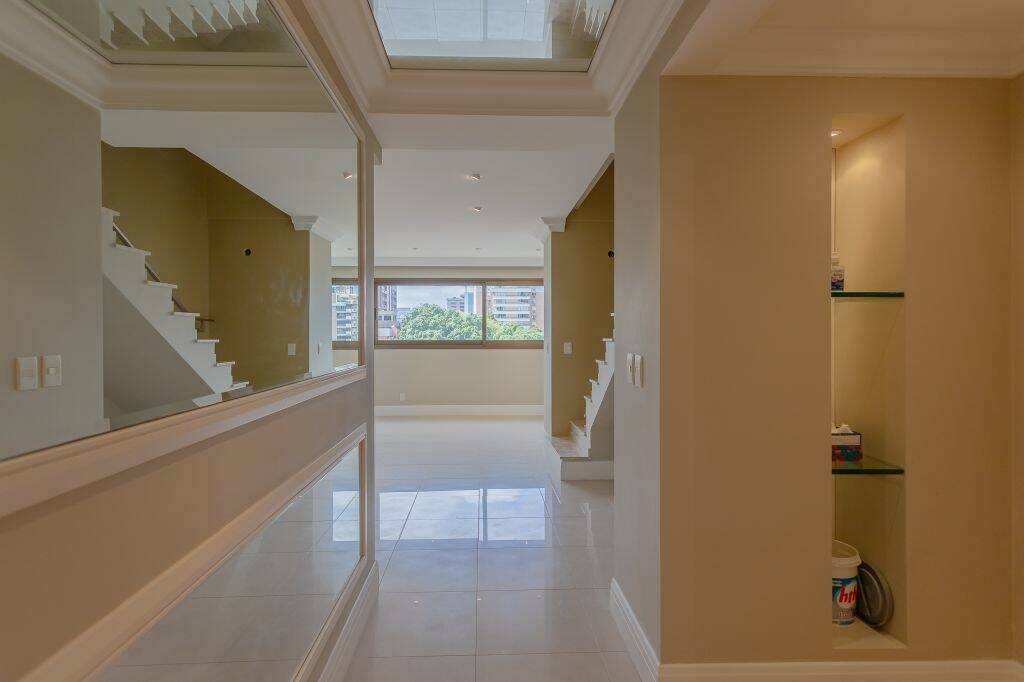Apartamento, 3 quartos, 278 m² - Foto 2