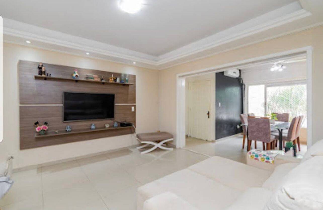 Casa, 3 quartos, 251 m² - Foto 3