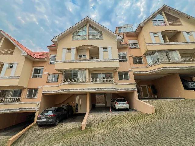 Casa, 5 quartos, 230 m² - Foto 1