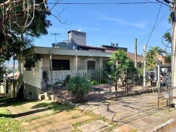 Casa, 3 quartos, 201 m² - Foto 1