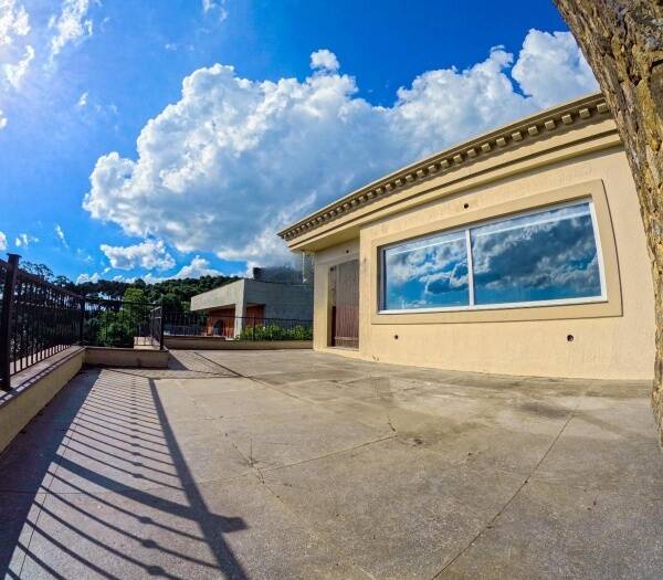 Casa à venda com 4 quartos, 400m² - Foto 3