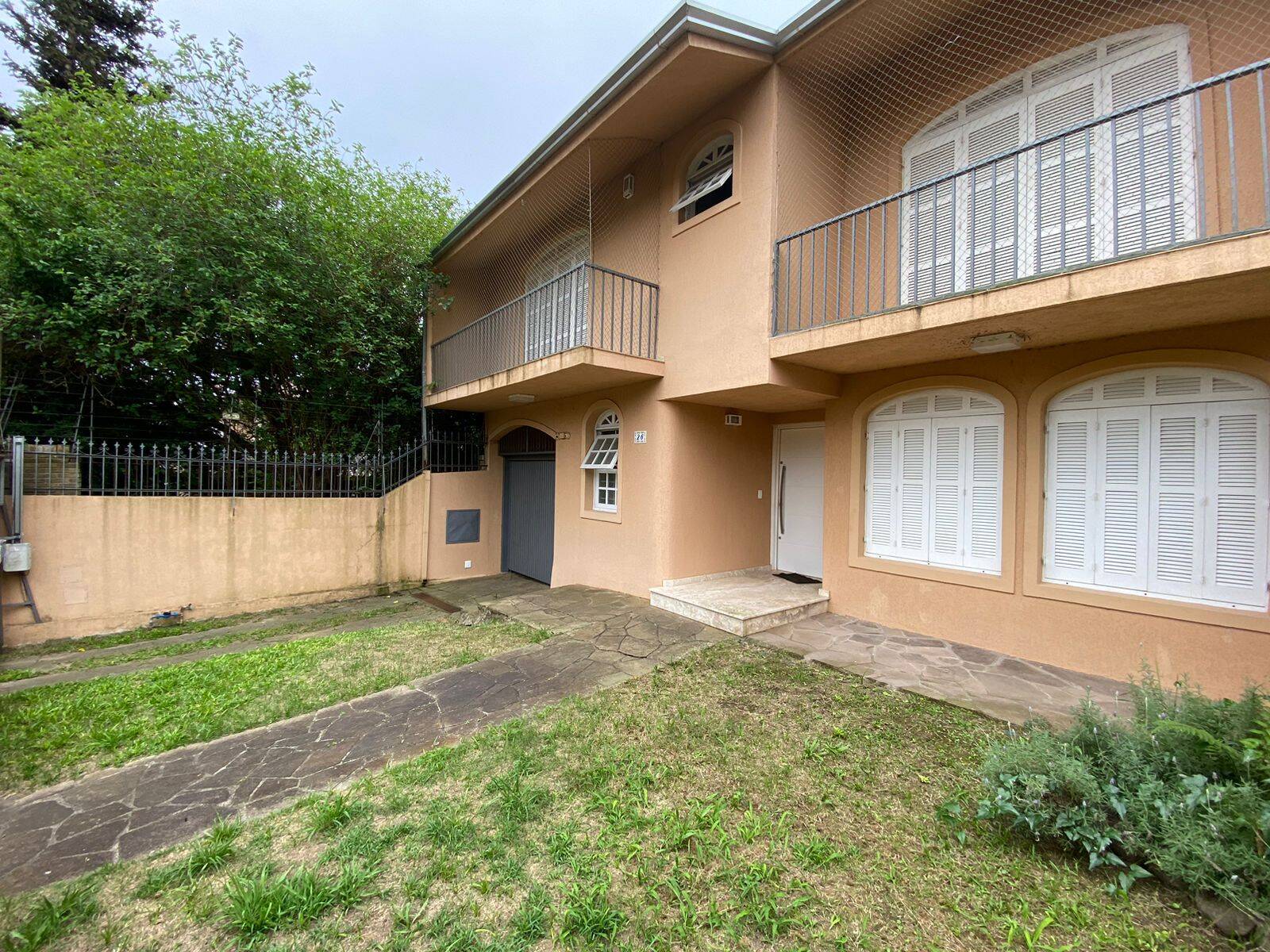 Casa, 4 quartos, 265 m² - Foto 1