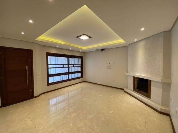 Casa, 3 quartos, 235 m² - Foto 1