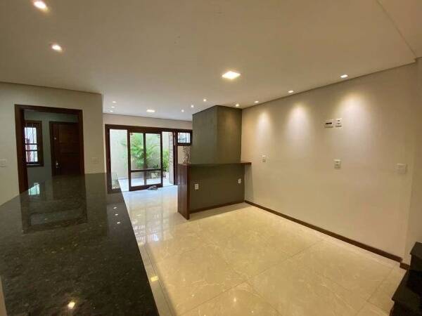 Casa, 3 quartos, 235 m² - Foto 11
