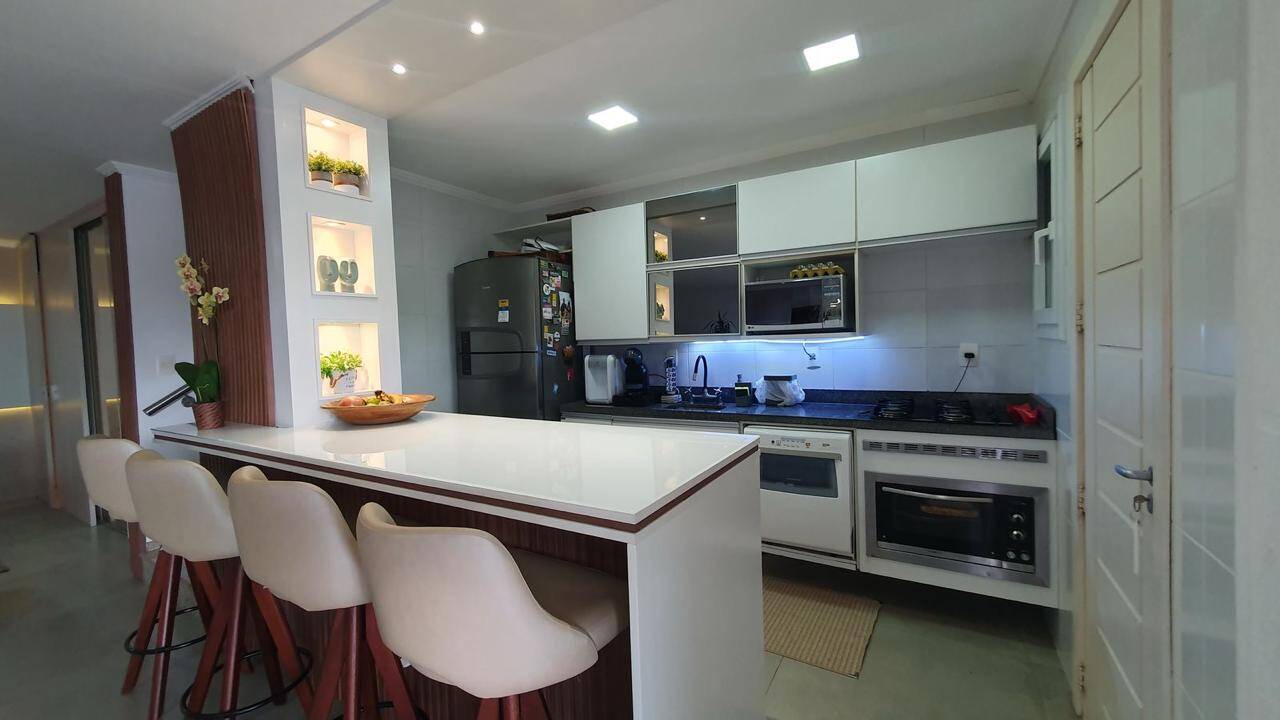 Casa, 3 quartos, 182 m² - Foto 2