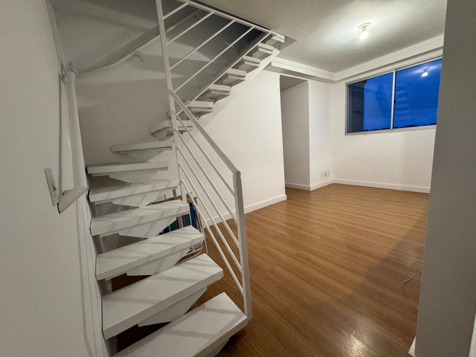 Apartamento à venda com 3 quartos, 115m² - Foto 1