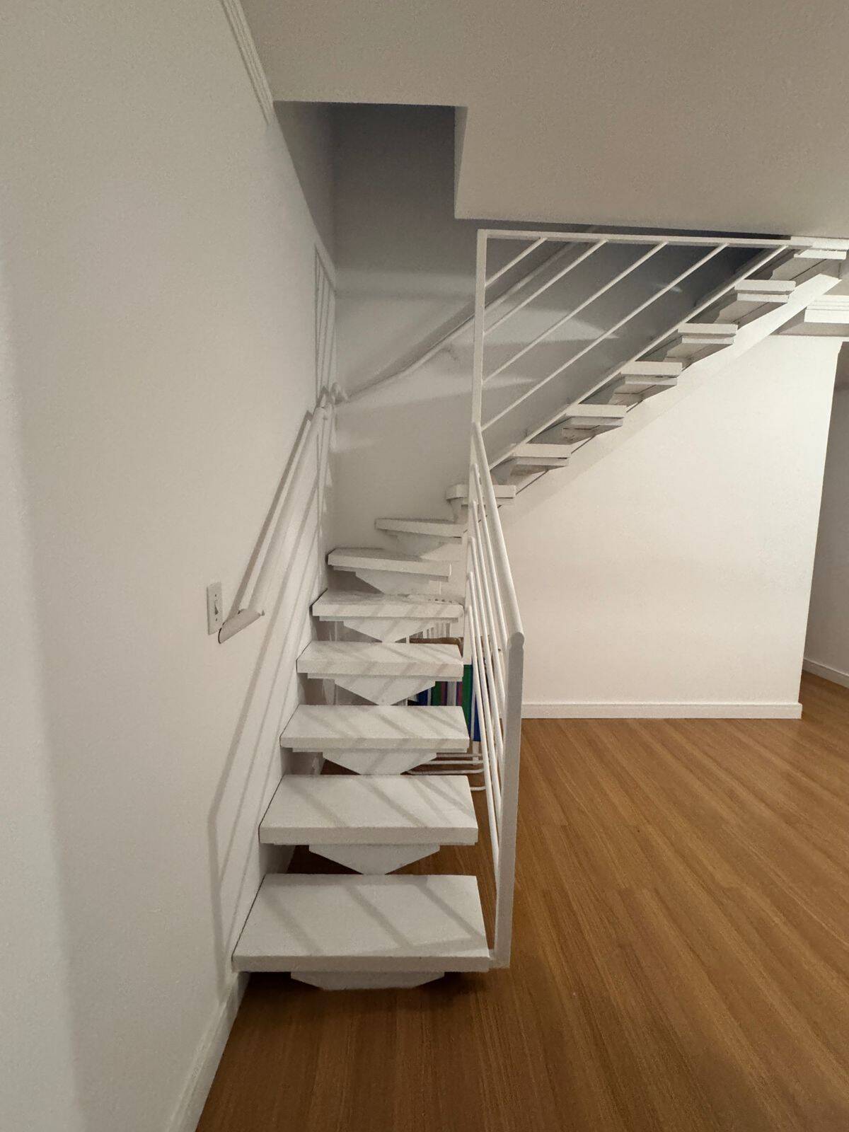 Apartamento à venda com 3 quartos, 115m² - Foto 2