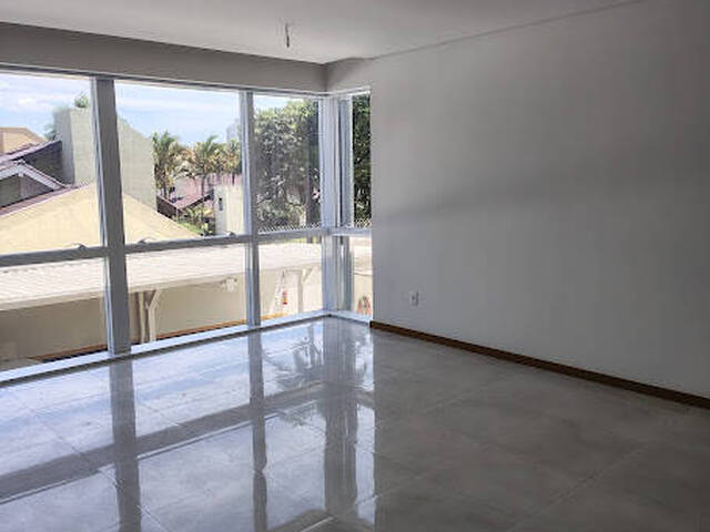 Apartamento para Venda em Porto Alegre - 3