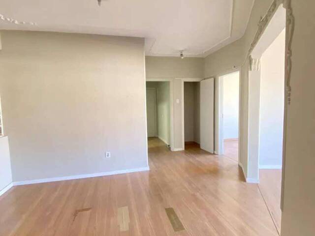#186 - Apartamento para Venda em Porto Alegre - RS - 1