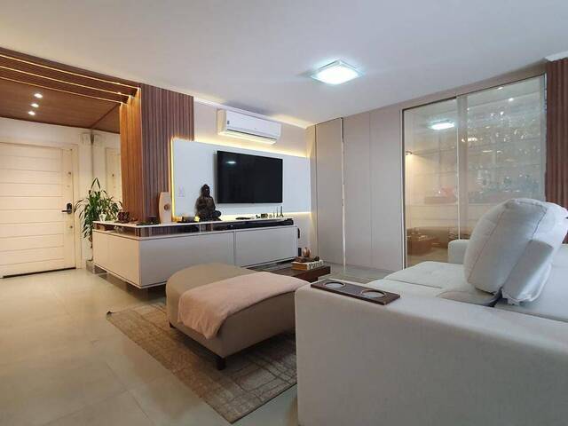 #196 - Casa para Venda em Porto Alegre - RS - 1