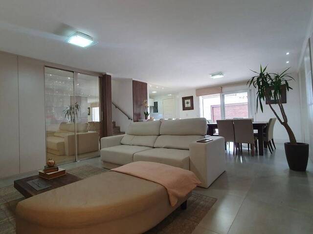 Casa para Venda em Porto Alegre - 5